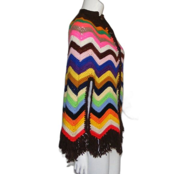 Handmade Vintage Cape, OS, Multicolor, Fringe, Button front, Arm vents, Chevrons - Picture 6 of 9